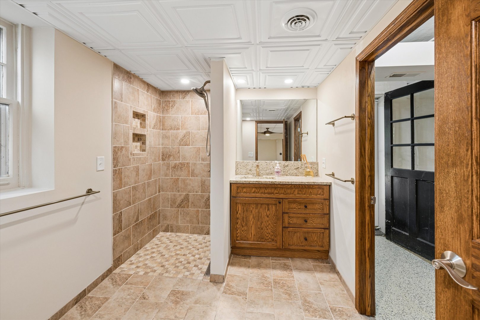 237 Ridgewood Avenue Davenport, IA 52803 - Photo 53 of 66 Gallery Image 53