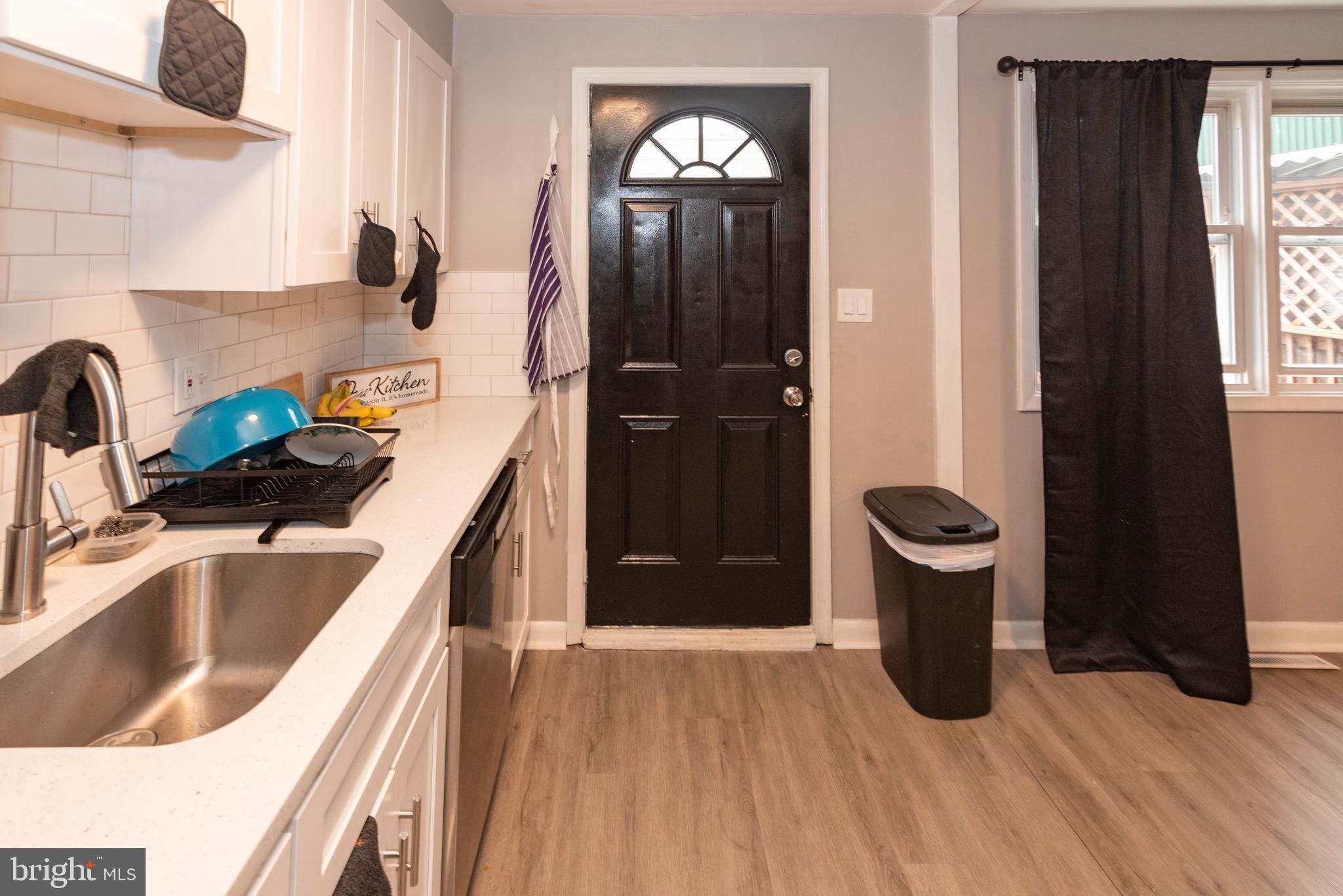 8206 North Boundary Road Baltimore, MD 21222 - Photo 7 of 26