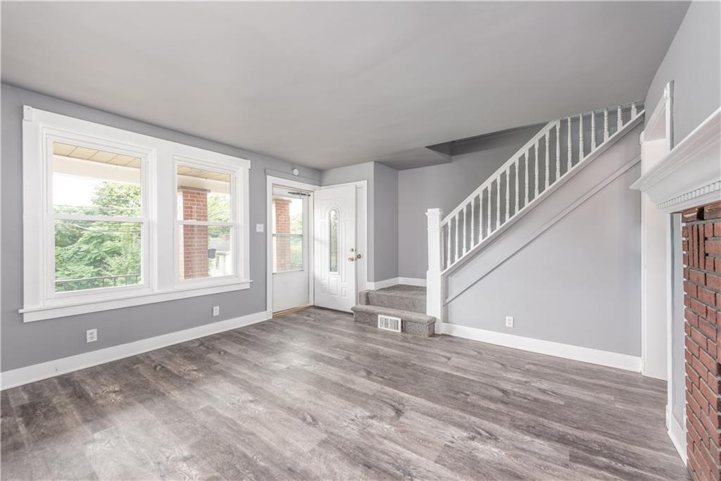 10013 Frankstown Road Pittsburgh, PA 15235 - Photo 5 of 25 Crisp, clean, bright and light! What are you waiting for? Have you made your appointment today to preview? Use Showing Time for your appointment! Thanks!