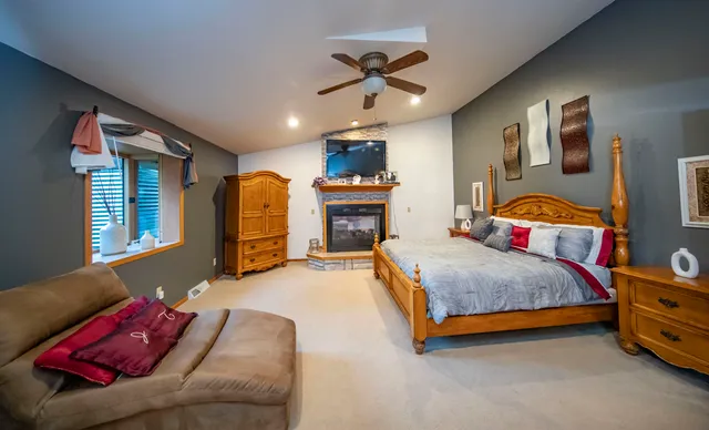 $515,000 | N22791 Carpenter Road, Niagara, WI 54151