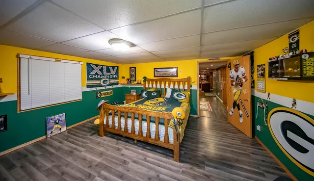 $515,000 | N22791 Carpenter Road, Niagara, WI 54151