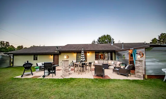 $515,000 | N22791 Carpenter Road, Niagara, WI 54151