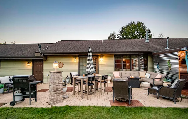 $515,000 | N22791 Carpenter Road, Niagara, WI 54151