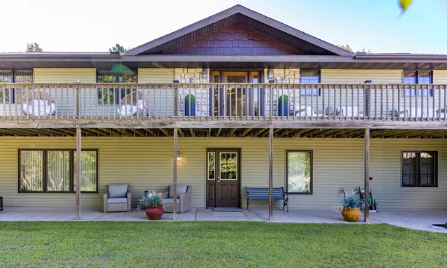 $515,000 | N22791 Carpenter Road, Niagara, WI 54151