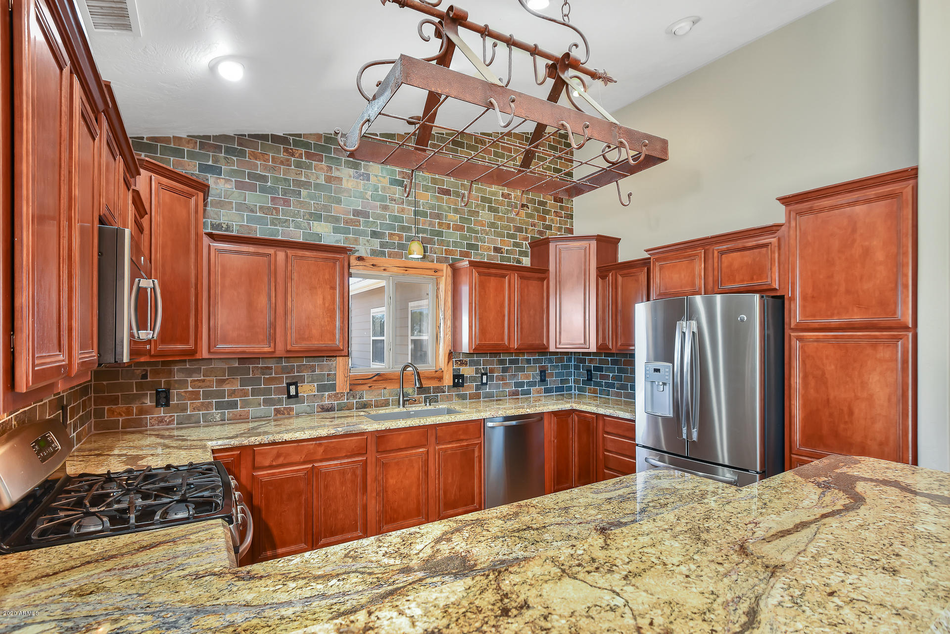 7560 Hutton Ranch Road Flagstaff, AZ 86004 - Photo 9 of 45 9. Breakfast Bar