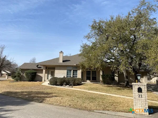 $369,500 | 3901 Chisholm Trail, Unit 21, Salado, TX 76571