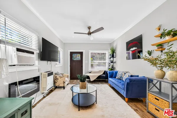 $3,200 | 5915 Lexington Avenue, Los Angeles, CA 90038