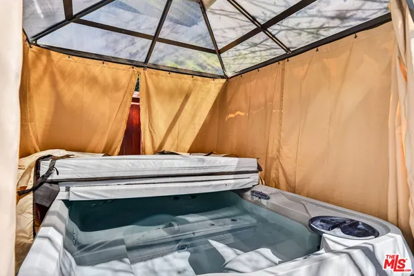 $3,200 | 5915 Lexington Avenue, Los Angeles, CA 90038