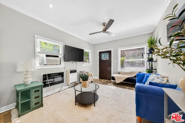 $3,200 | 5915 Lexington Avenue, Los Angeles, CA 90038