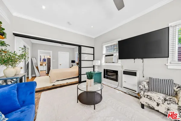 $3,200 | 5915 Lexington Avenue, Los Angeles, CA 90038