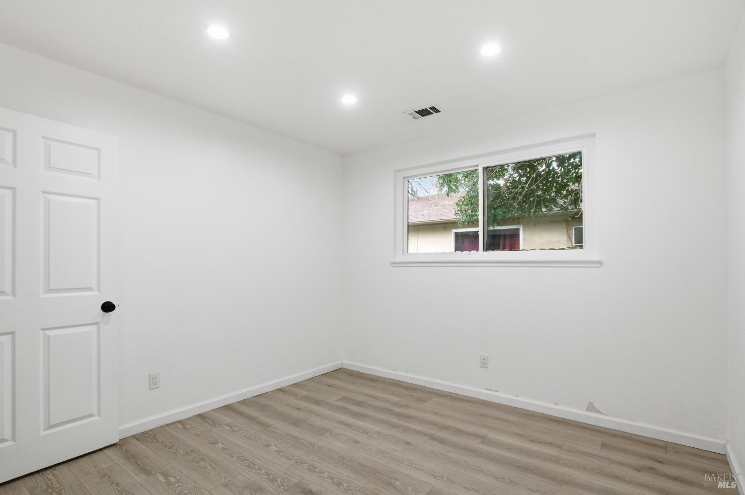 1443 Woolner Avenue Fairfield, CA 94533 - Photo 23 of 34