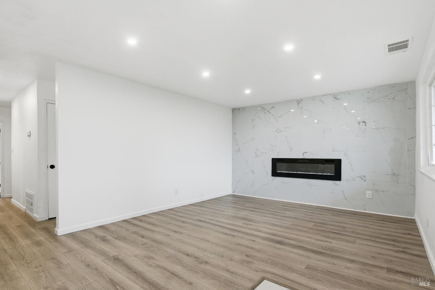 1443 Woolner Avenue Fairfield, CA 94533 - Photo 7 of 34