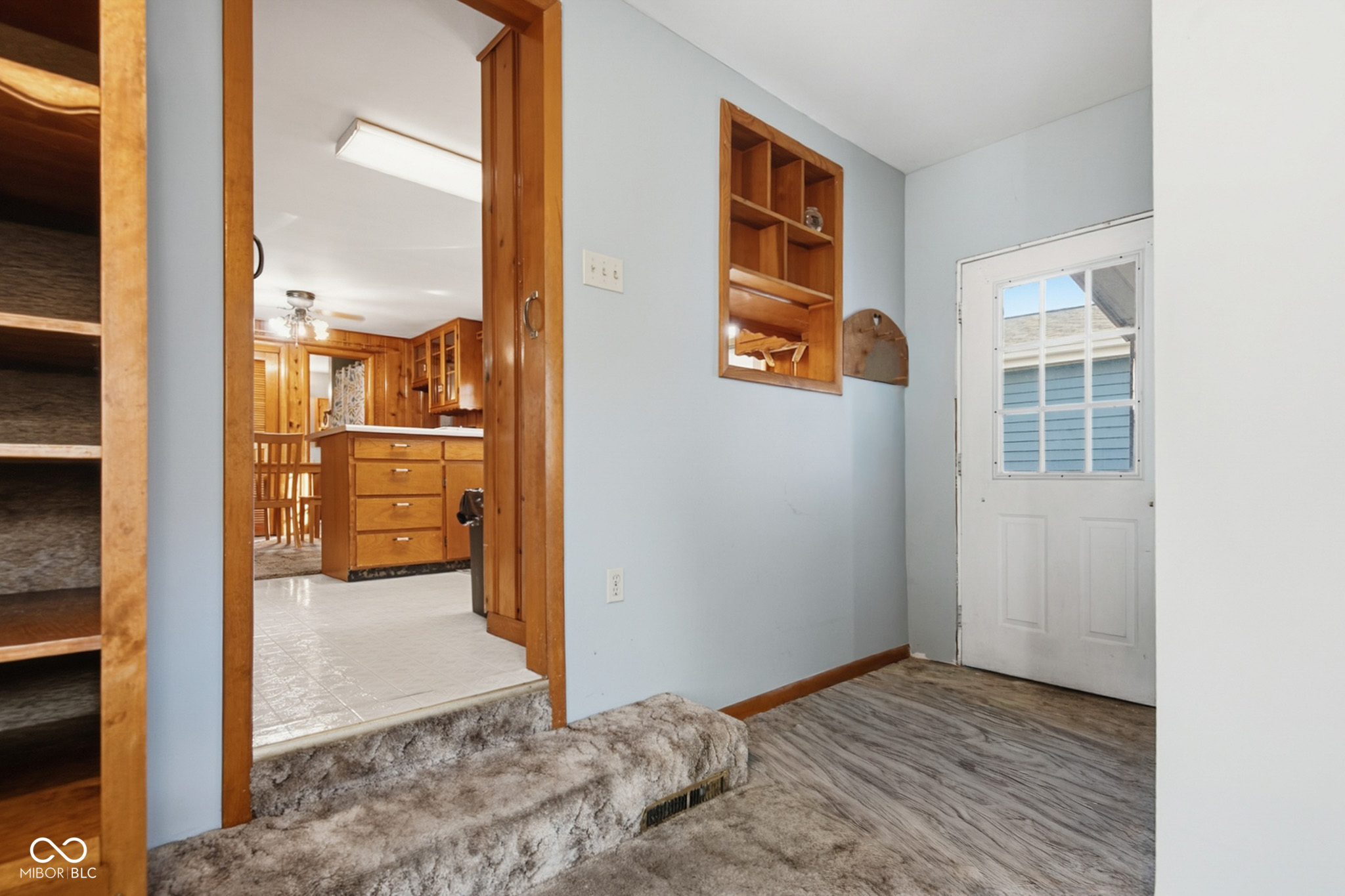 619 Falcon Drive Columbus, IN 47201 - Photo 12 of 34