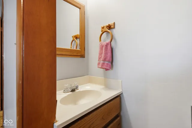 $209,900 | 619 Falcon Drive, Columbus, IN 47201