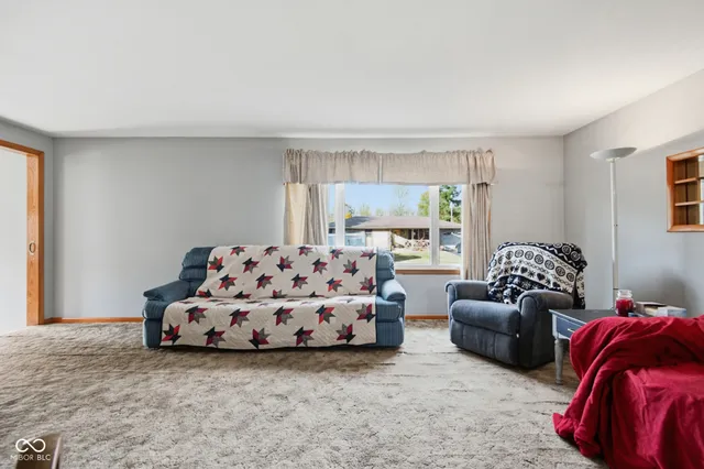 $209,900 | 619 Falcon Drive, Columbus, IN 47201