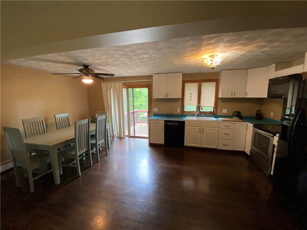 21 West Log Bridge Road Coventry, RI 02816 - Photo 14 of 24