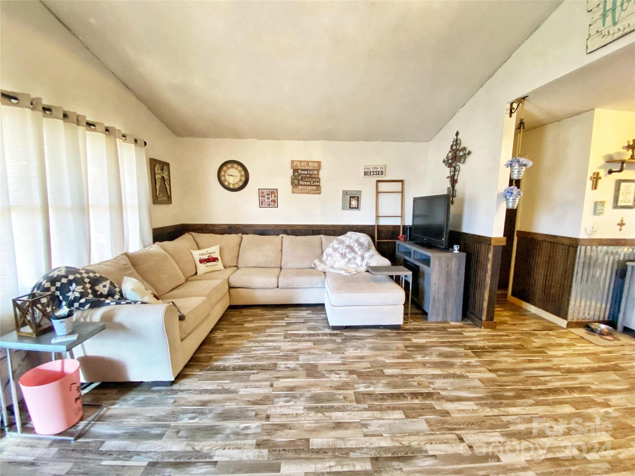 428 Goforth Road Kings Mountain, NC 28086 - Photo 5 of 37 Gallery Image 5