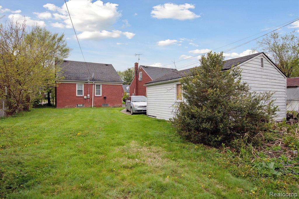 11908 Roxbury Street Detroit, MI 48224 - Photo 27 of 38