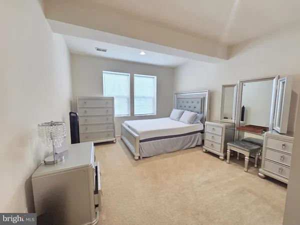 $1,800 | 2692 Cast Off Loop, Woodbridge, VA 22191