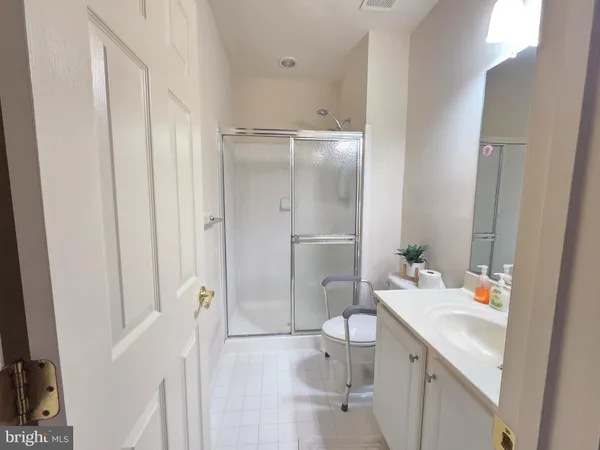 $1,800 | 2692 Cast Off Loop, Woodbridge, VA 22191