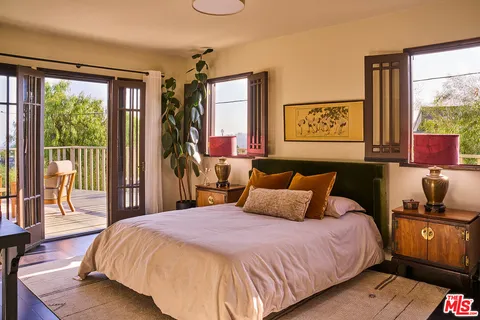 $1,950,000 | 948 Elyria Drive, Los Angeles, CA 90065