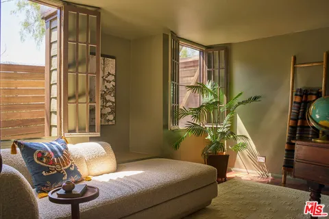 $1,950,000 | 948 Elyria Drive, Los Angeles, CA 90065