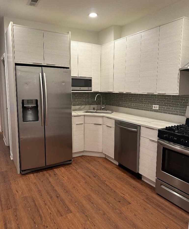 6045 West Irving Park Road, Unit 2 Chicago, IL 60634 - Photo 4 of 21