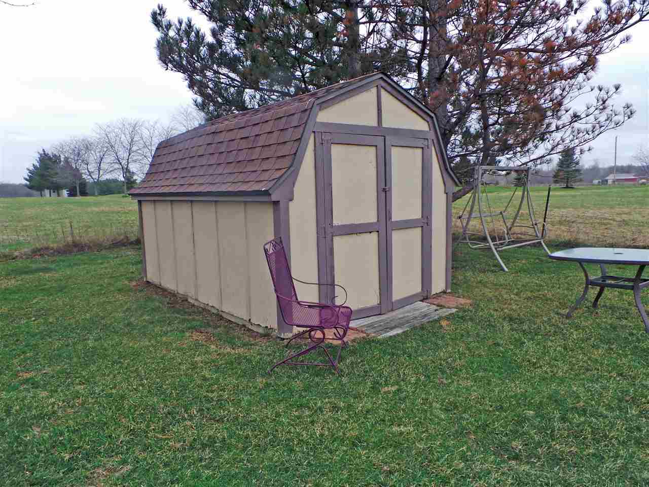 9248 Sharp Road Swartz Creek, MI 48473 - Photo 7 of 24 31377119-6.JPG