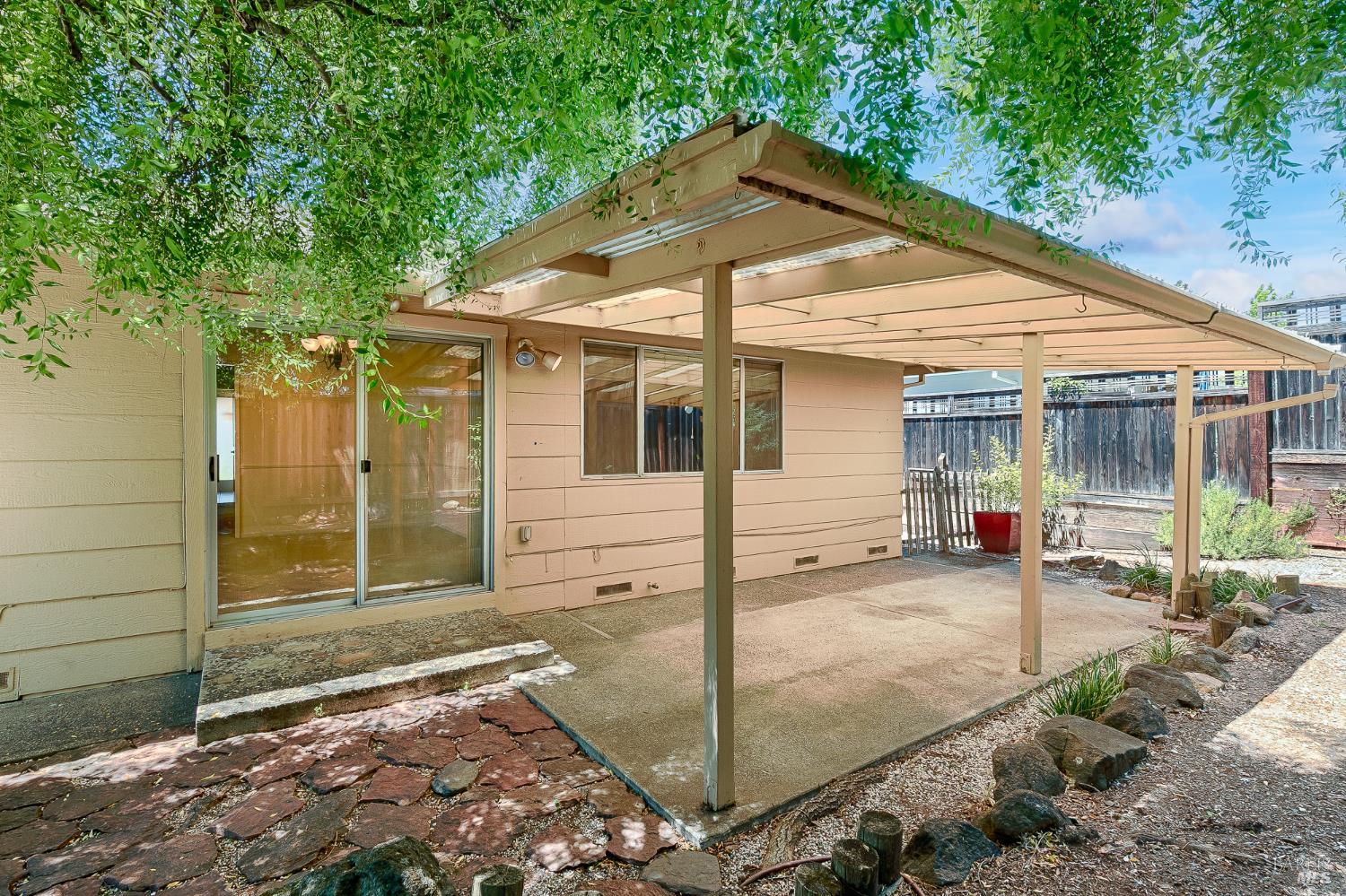 138 Oak Shadow Drive Santa Rosa, CA 95409 - Photo 48 of 50 a front view of a house with garden