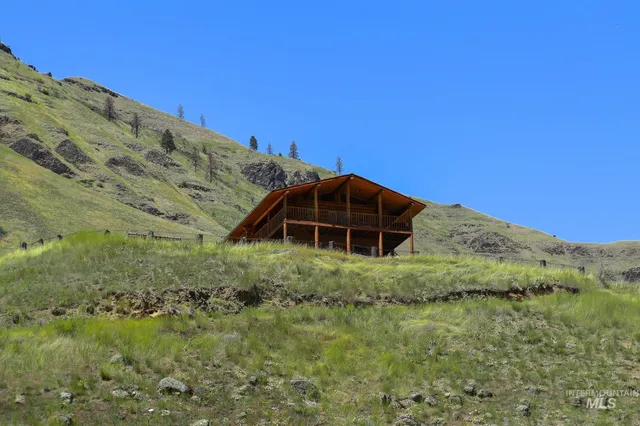 $3,000,000 | Tbd Bentz Lodge, Craigmont, ID 83523