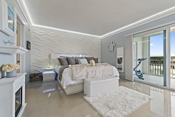 $719,000 | 100 Waterway Road, Unit E305, Tequesta, FL 33469
