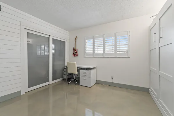 $719,000 | 100 Waterway Road, Unit E305, Tequesta, FL 33469