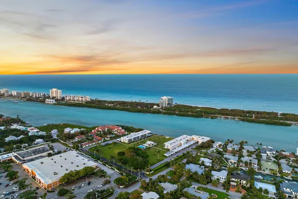 $719,000 | 100 Waterway Road, Unit E305, Tequesta, FL 33469