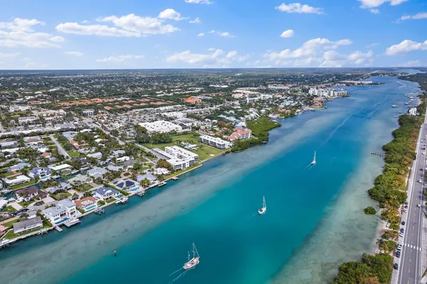 $719,000 | 100 Waterway Road, Unit E305, Tequesta, FL 33469