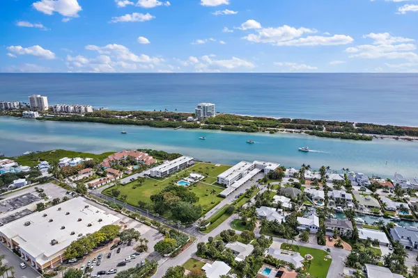 $719,000 | 100 Waterway Road, Unit E305, Tequesta, FL 33469