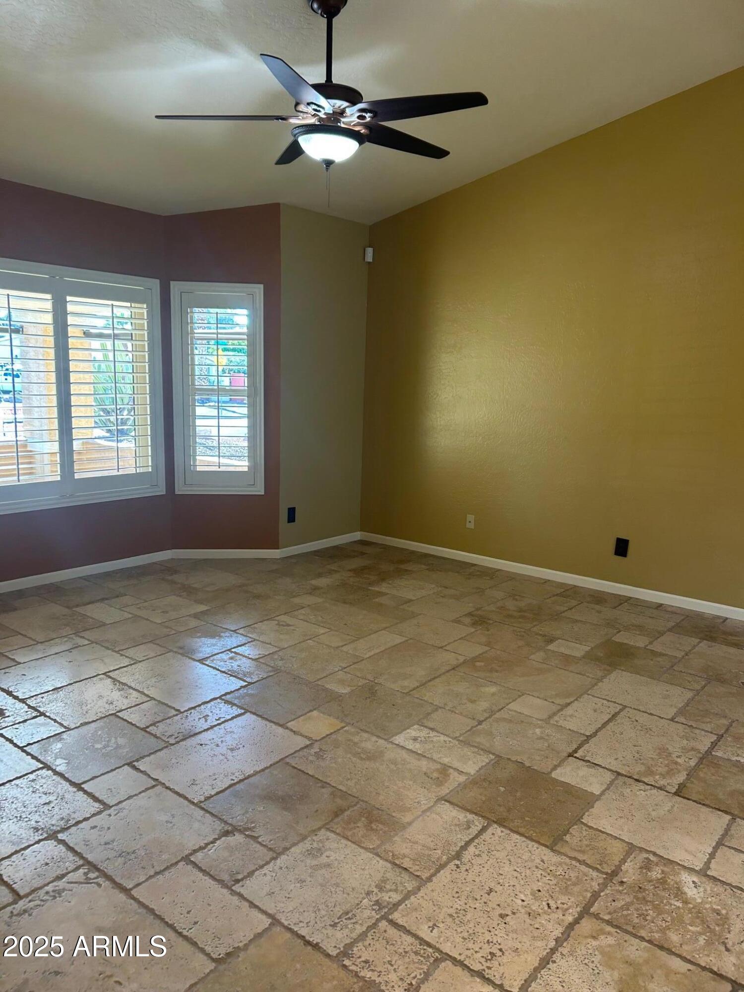 701 South Edgewater Drive Mesa, AZ 85208 - Photo 18 of 41 Front greatroom with lots of windows