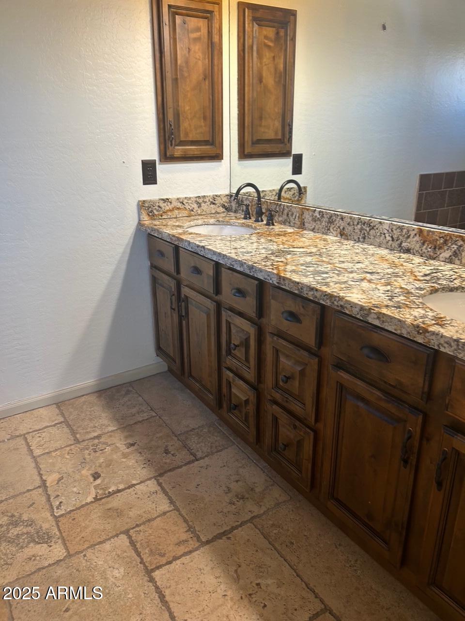 701 South Edgewater Drive Mesa, AZ 85208 - Photo 25 of 41 Master bath double sinks
