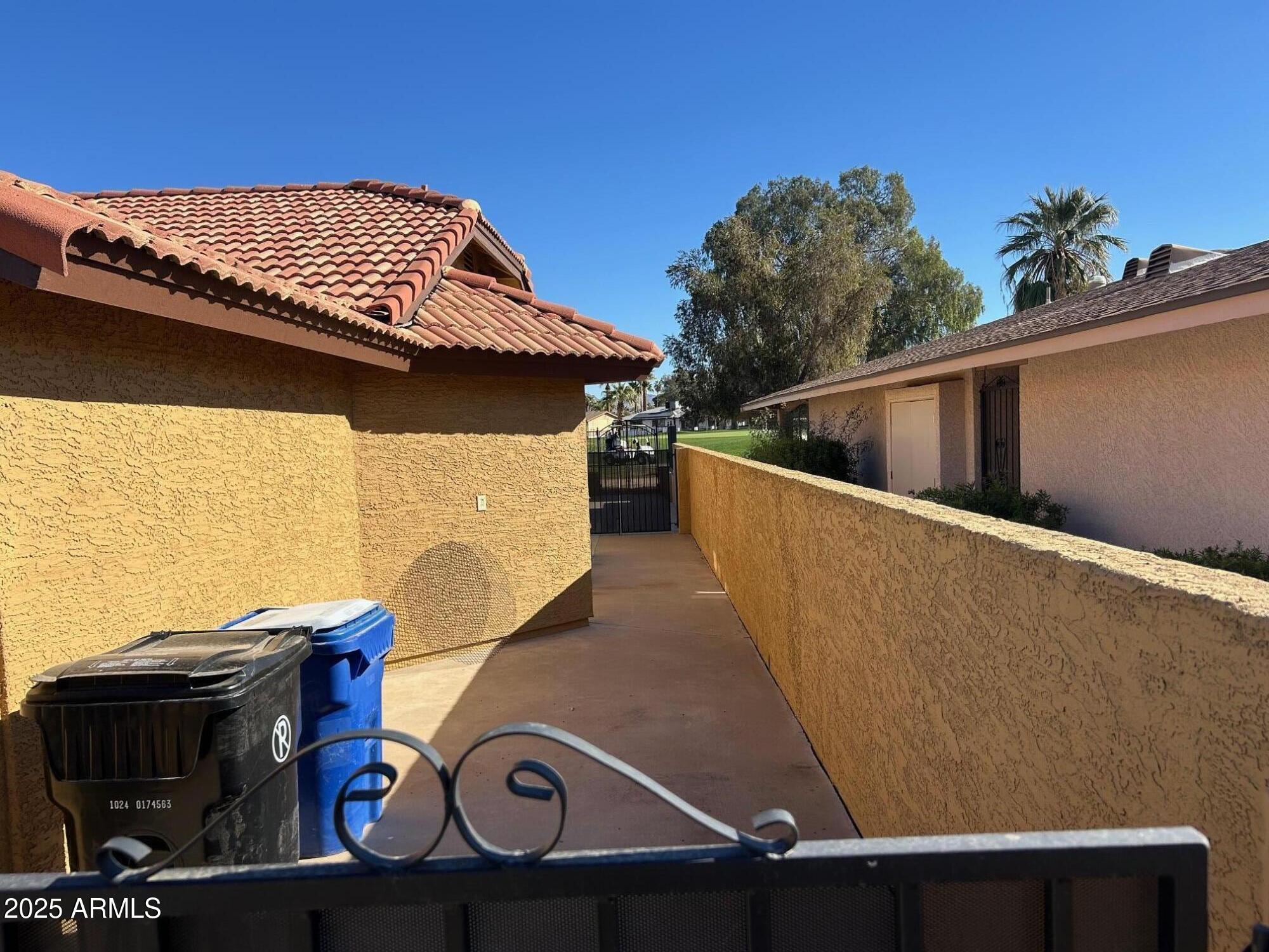 701 South Edgewater Drive Mesa, AZ 85208 - Photo 40 of 41 Additional side yard storage
