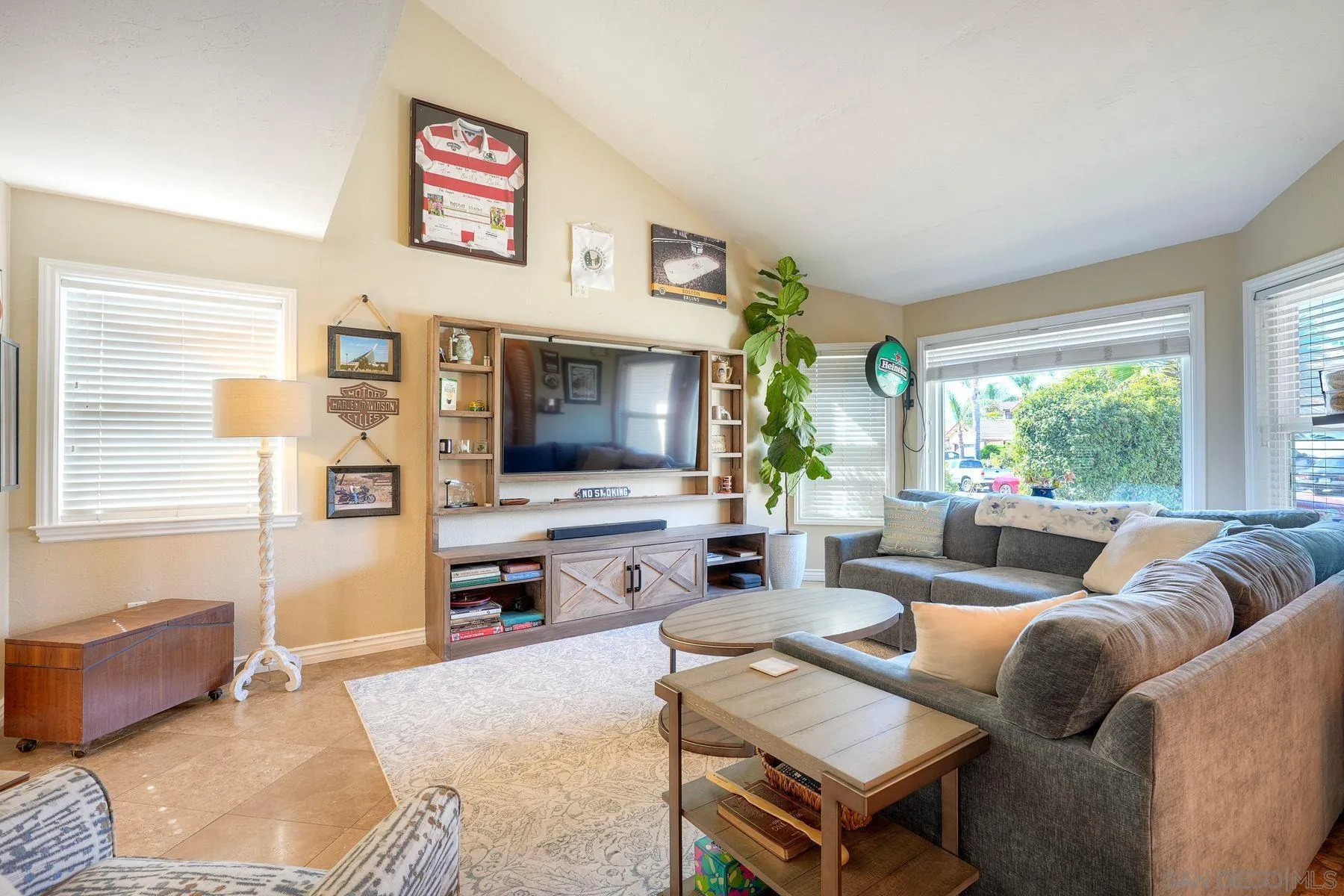 5232 Dixon Road Oceanside, CA 92056 - Photo 7 of 36 Gallery Image 7