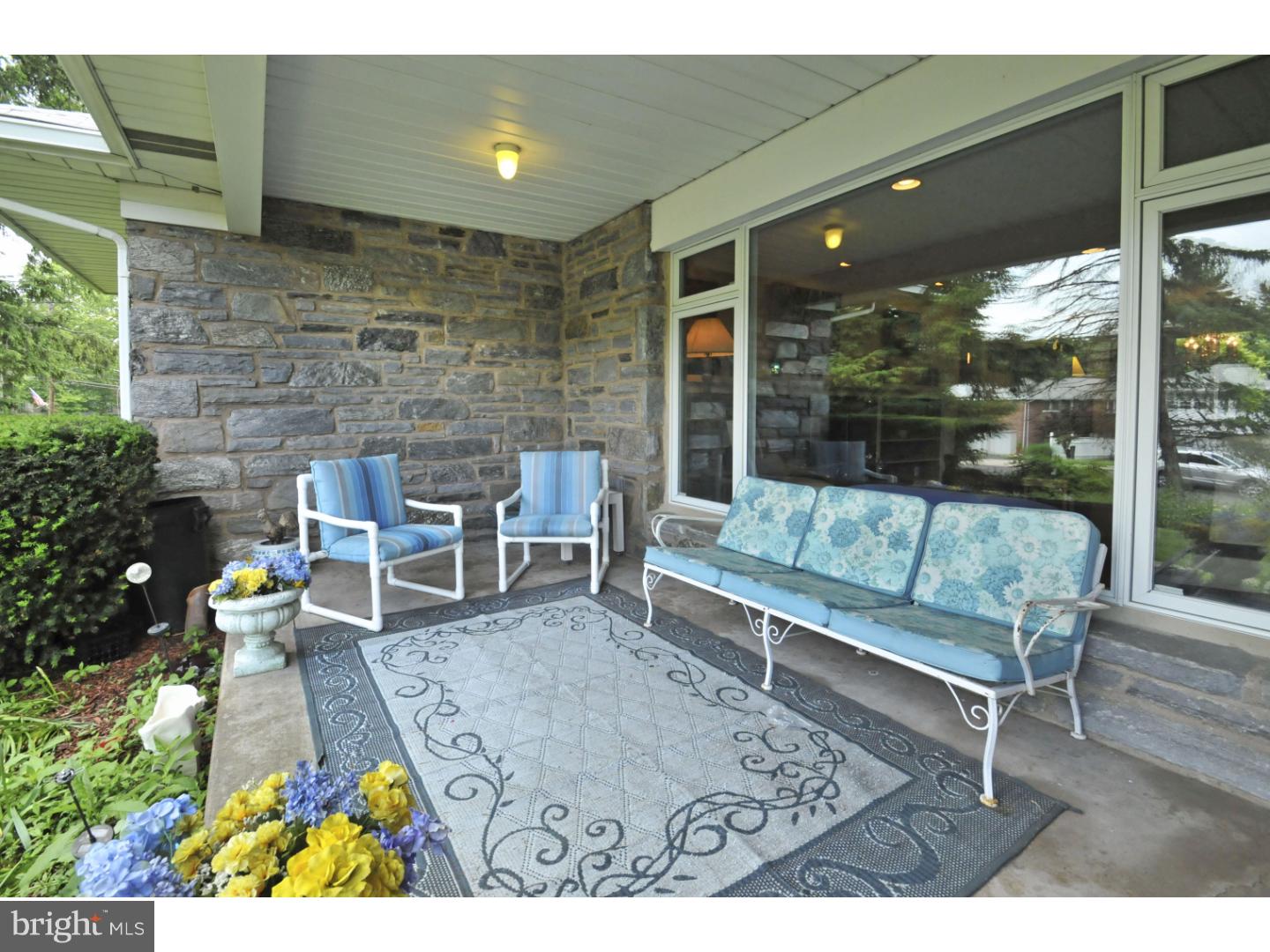 508 Ashbourne Road Cheltenham, PA 19012 - Photo 23 of 23 Porch