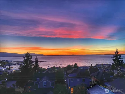 $1,950,000 | 934 14th Street, Bellingham, WA 98225