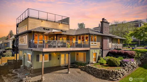 $1,950,000 | 934 14th Street, Bellingham, WA 98225