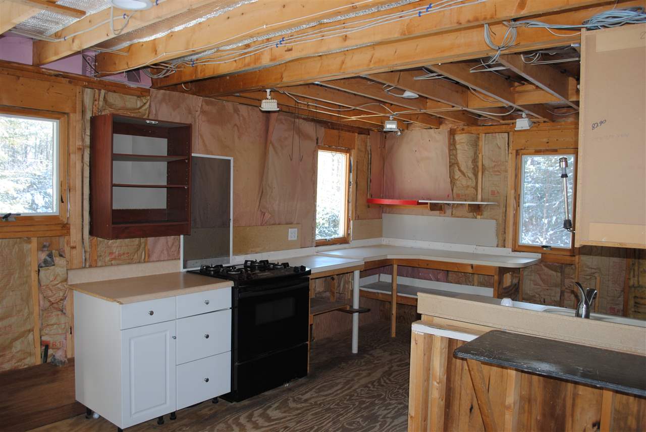 201 Long Hill Road Dover, NH 03820 - Photo 4 of 18 Gallery Image 4
