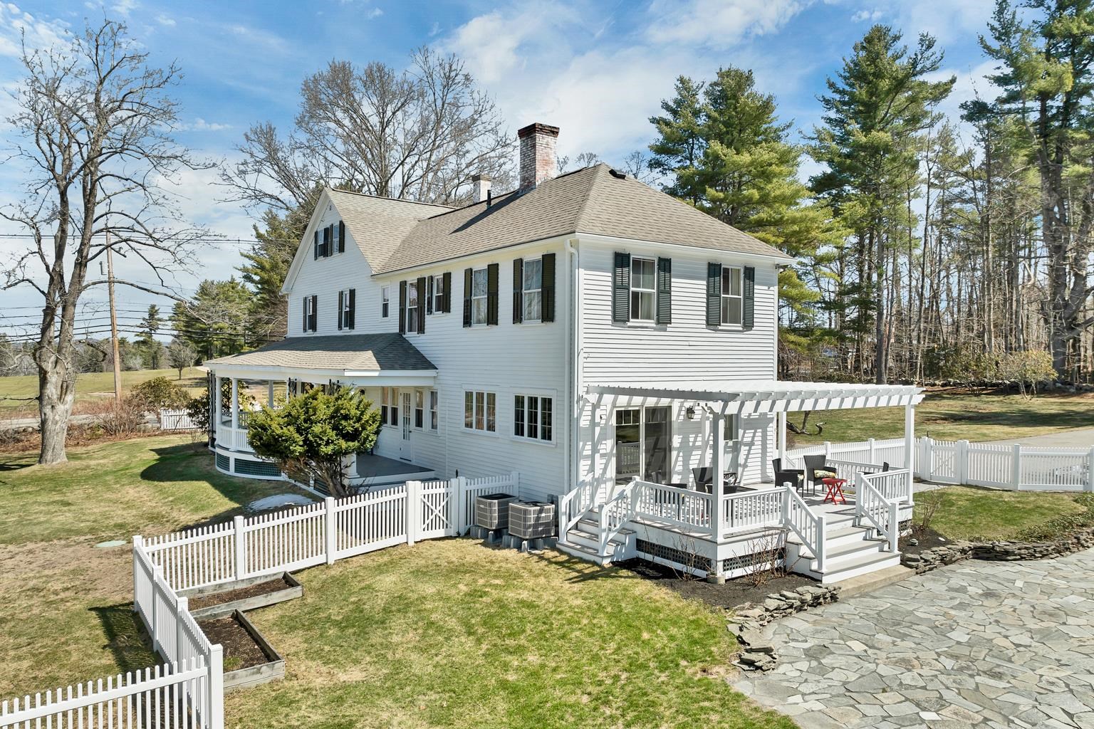 375 South Main Street Wolfeboro, NH 03894 - Photo 52 of 60