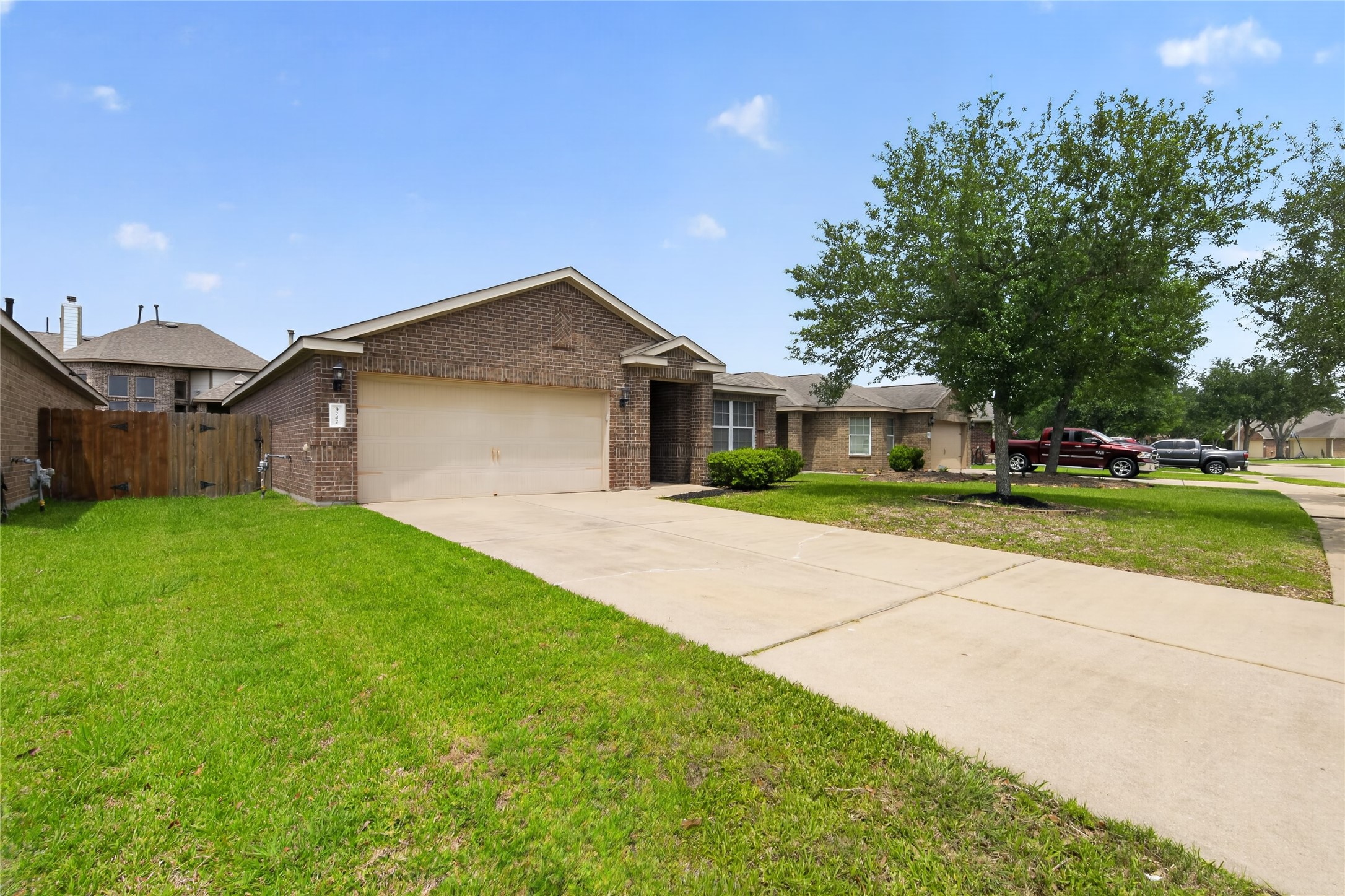 9742 Opal Rock Drive Rosharon, TX 77583 - Photo 3 of 30