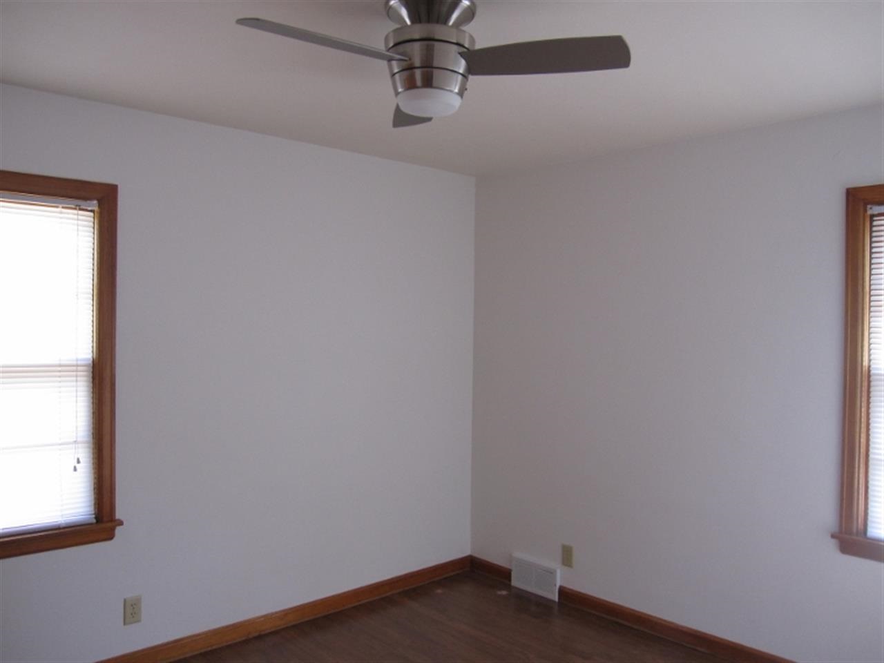 1024 25th Street Moline, IL 61265 - Photo 9 of 12 Gallery Image 9