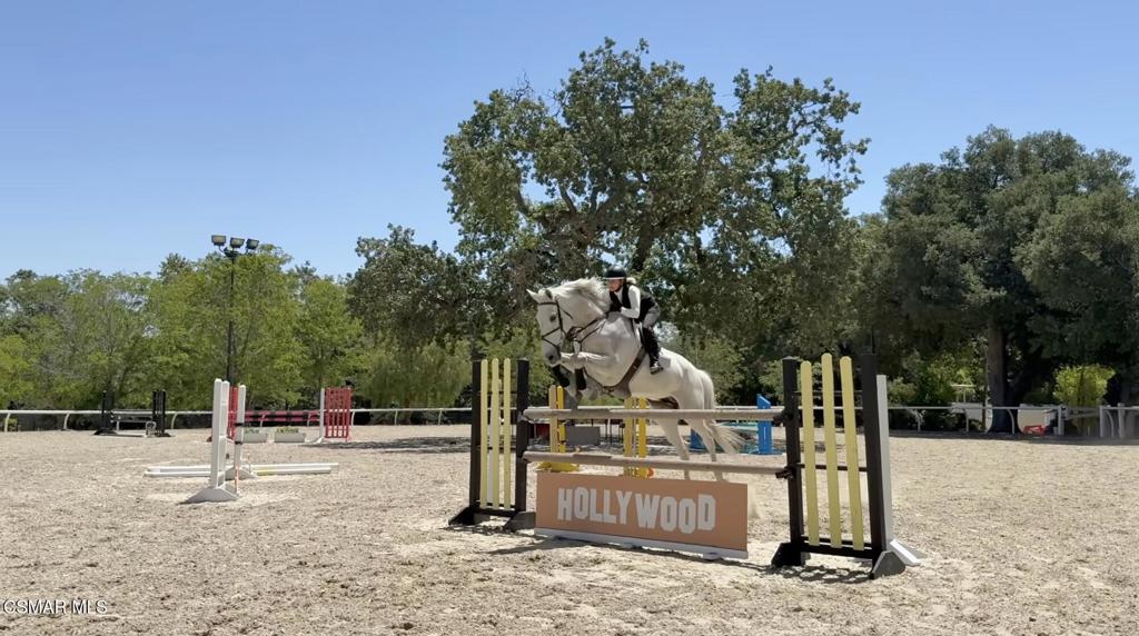 1753 Hidden Vly Road Westlake Village, CA 91361 - Photo 29 of 39 1753 Hidden Valley Riding