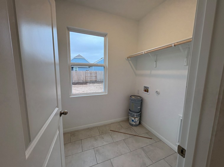 103 Cherry Blossom Lane Taylor, TX 76574 - Photo 16 of 22 Utility Room