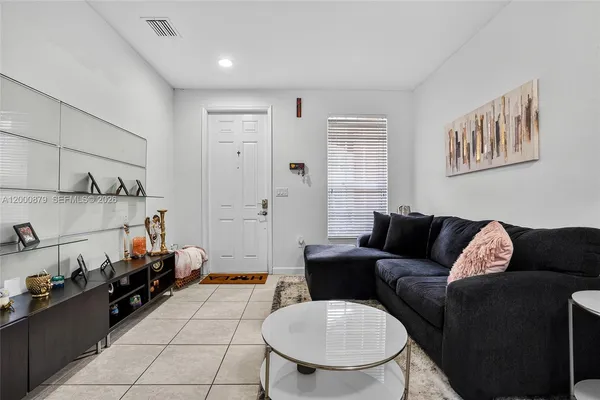 $3,200 | 9341 Southwest 171st Avenue, Miami, FL 33196