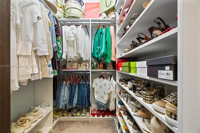 $1,180,000 | 15742 Northwest 88th Avenue, Miami Lakes, FL 33018